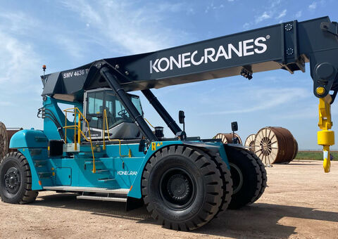 Reach stackers_mining_image